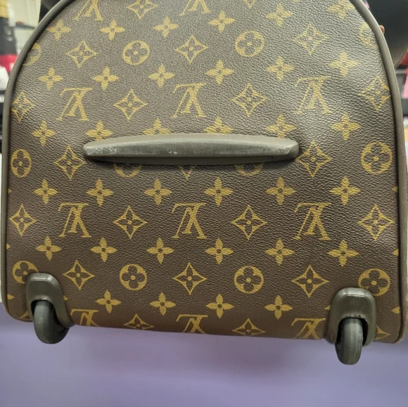 EUC! Louis Vuitton Suitcase - Picture 4 of 9